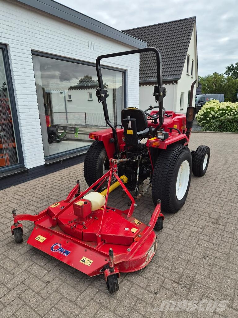 Iseki Minitractor met maaidek 204 miditractor yanmar Laden en Lossen - overige