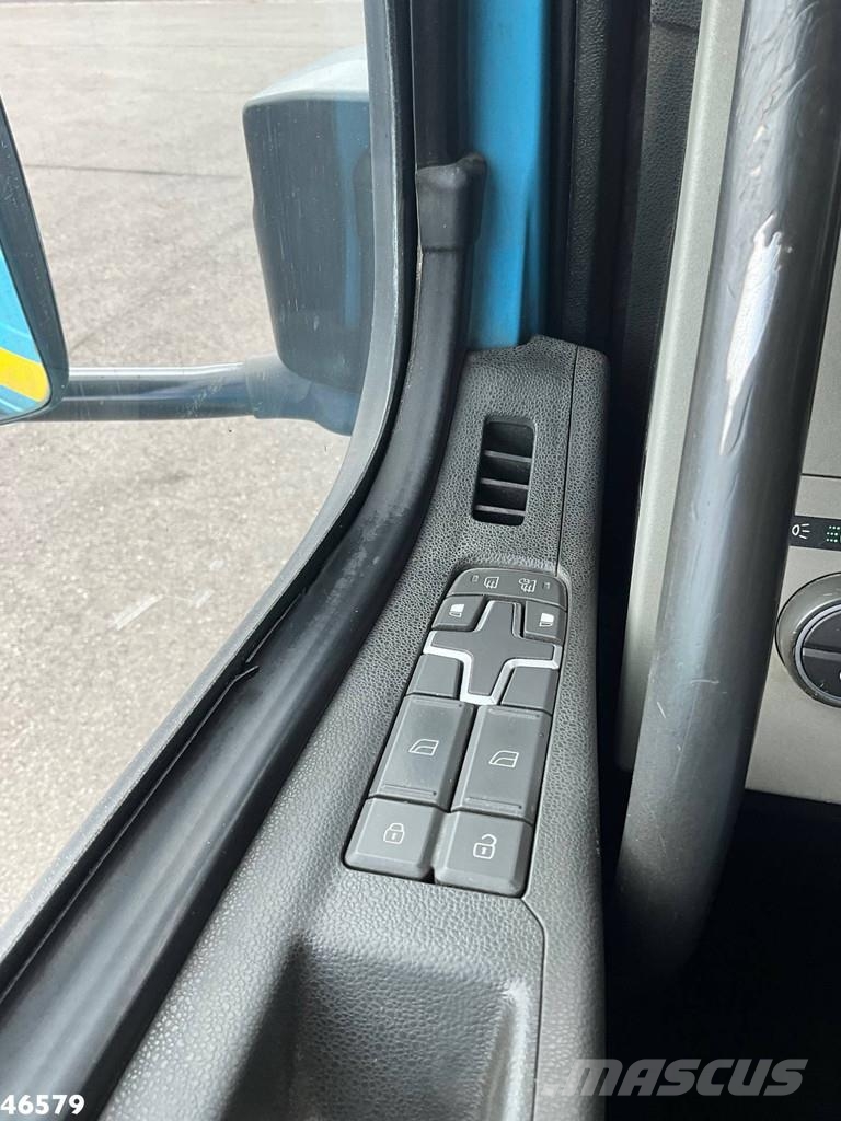 Volvo FM 420 8x4 Euro 6 26 Ton haakarmsysteem Камиони с кран с кука
