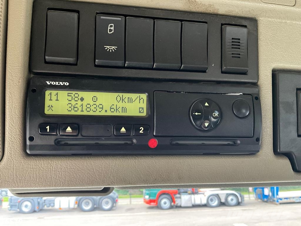 Volvo FM 420 8x4 Euro 6 26 Ton haakarmsysteem Камиони с кран с кука