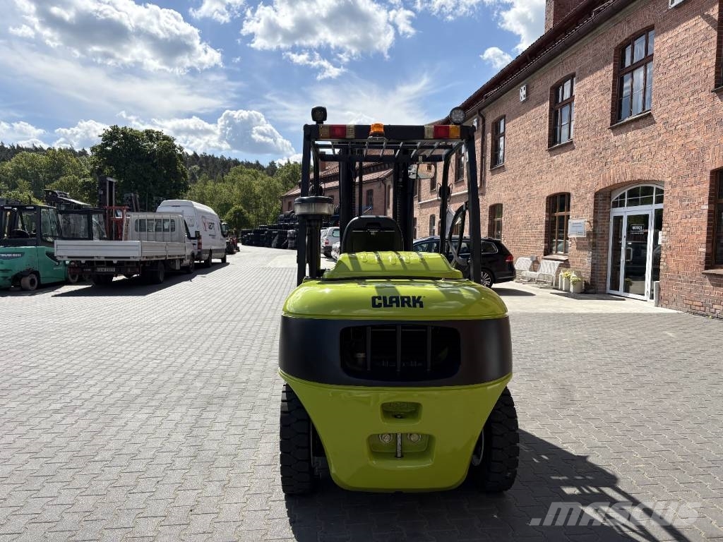 Clark C50 SD Dīzeļa autoiekrāvēji