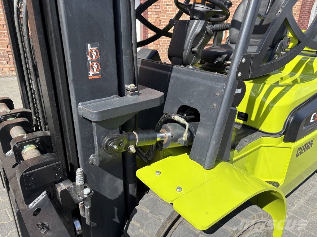 Clark C50 SD Dīzeļa autoiekrāvēji