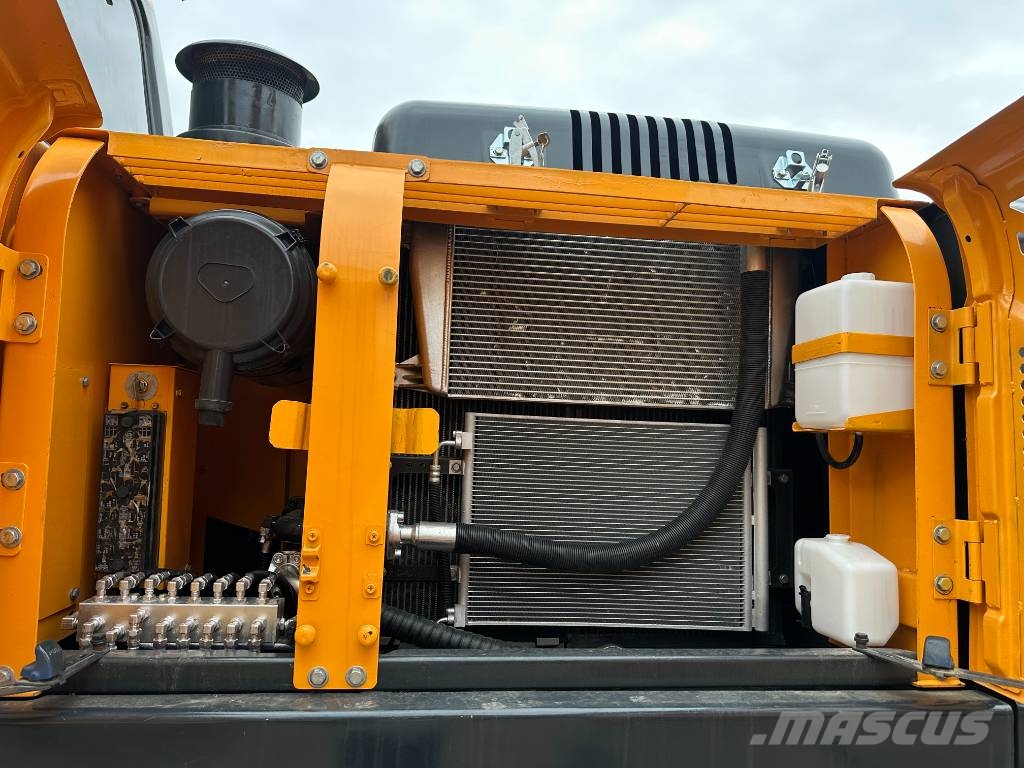 Hyundai 220LC-9S Midi bagri 7t – 12t