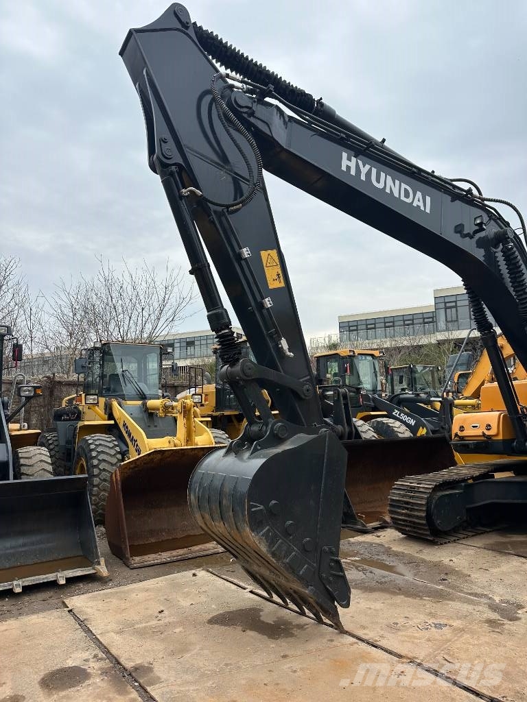 Hyundai 220LC-9S Midi bagri 7t – 12t