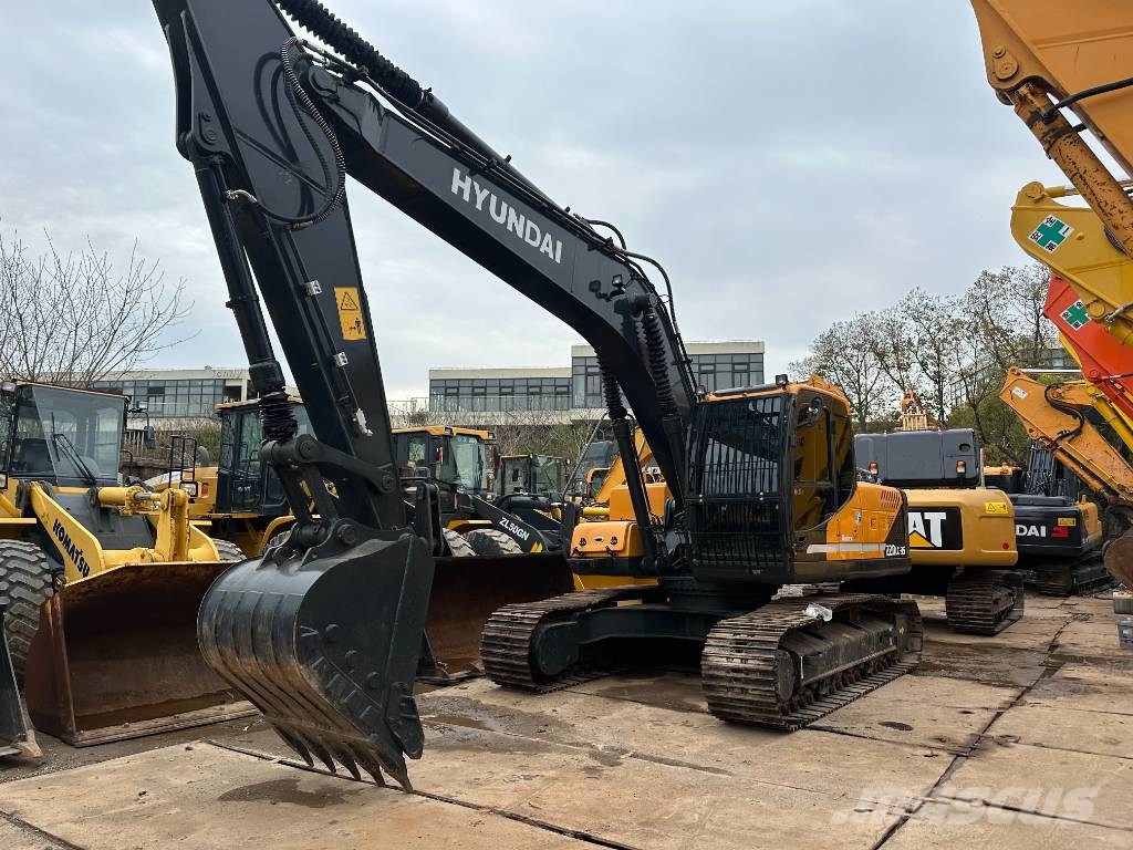Hyundai 220LC-9S Midi bagri 7t – 12t