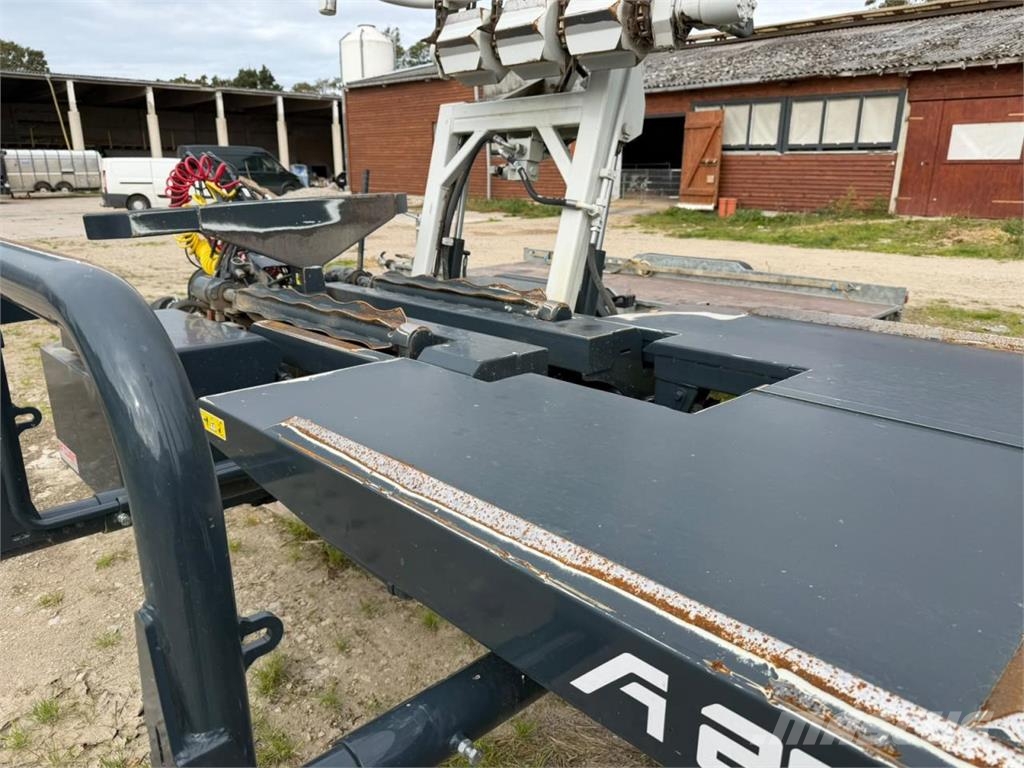  Arcusin Autostack XP54T Prikolica za bale