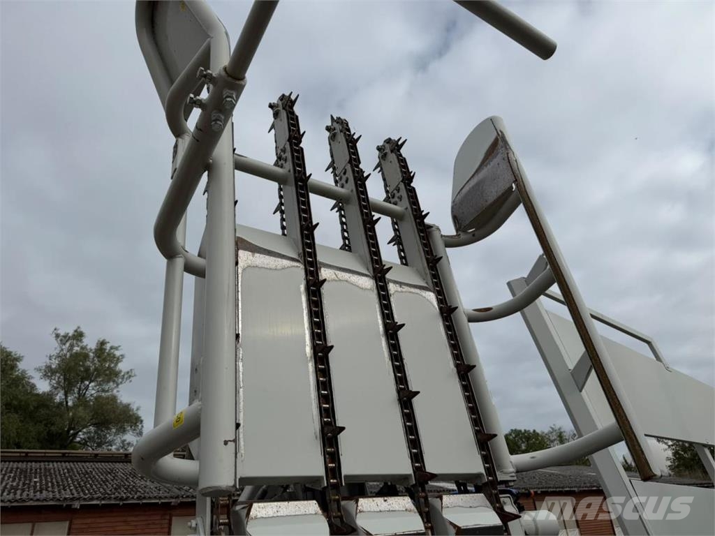  Arcusin Autostack XP54T Prikolica za bale