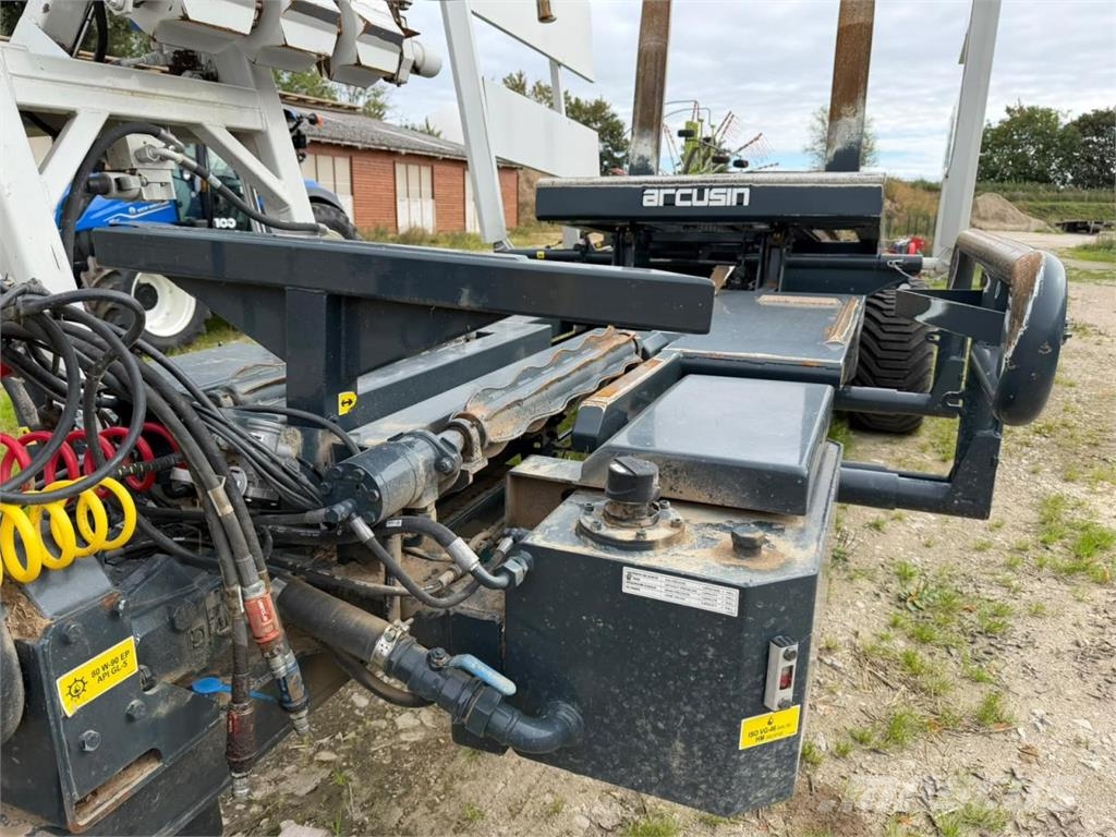  Arcusin Autostack XP54T Prikolica za bale