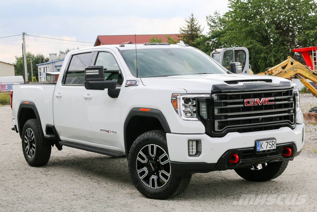 GMC Sierra 2500HD At4 皮卡车