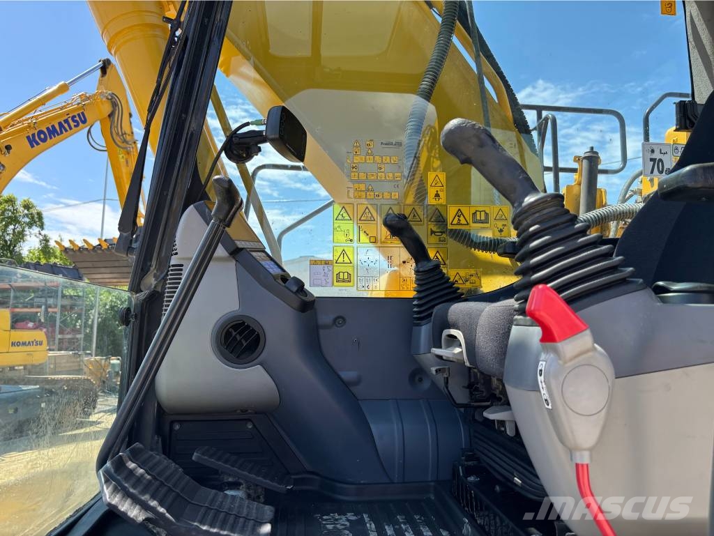 Komatsu PC290LC-11E0 حفارات زحافة