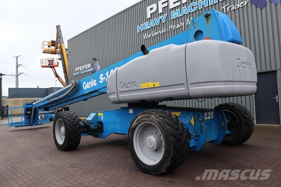 Genie S125 Diesel, 4x4x4 Drive, 40.1m Working Height, 24 Ανυψωτήρες με τηλεσκοπικό βραχίονα