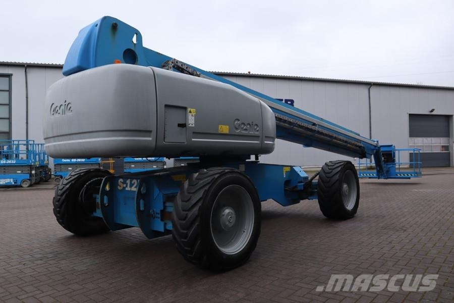 Genie S125 Diesel, 4x4x4 Drive, 40.1m Working Height, 24 Ανυψωτήρες με τηλεσκοπικό βραχίονα