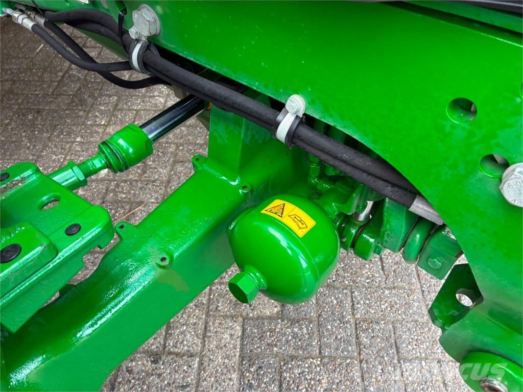 John Deere 6125R Tractores