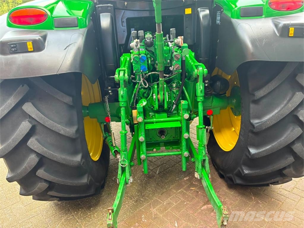 John Deere 6125R Tractores