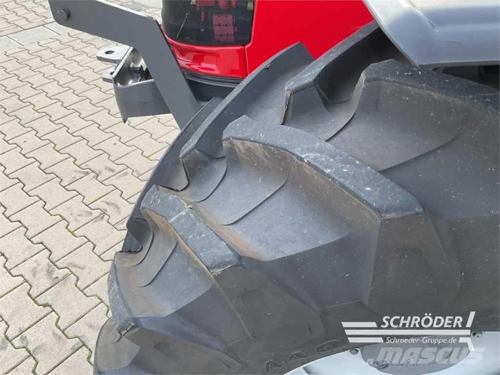 Massey Ferguson 4709 M CAB ESSENTIAL Traktori