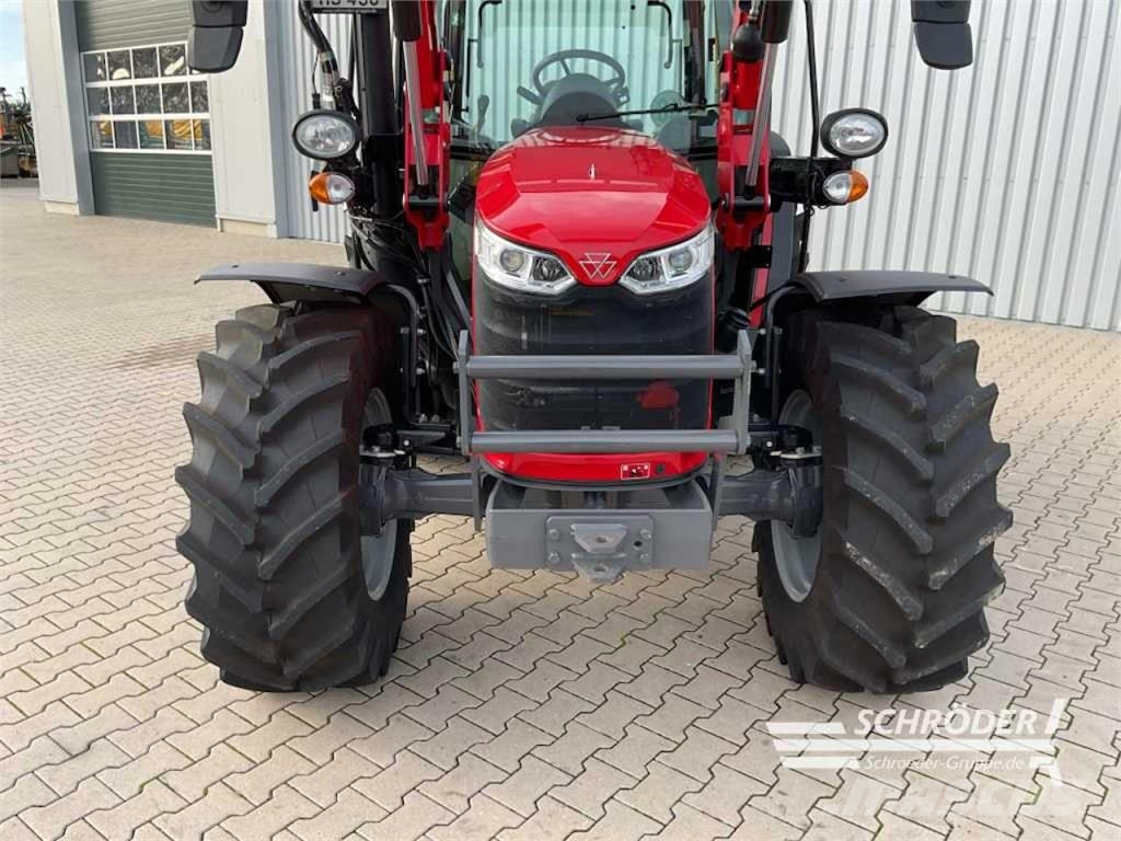 Massey Ferguson 4709 M CAB ESSENTIAL Traktori