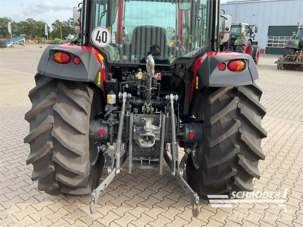 Massey Ferguson 4709 M CAB ESSENTIAL Traktori