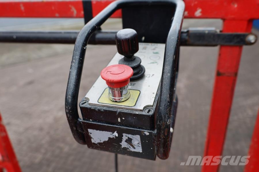 Holland Lift Ecostar HL-9710 Electric, 12m Working Height, 325k Nůžková zvedací plošina