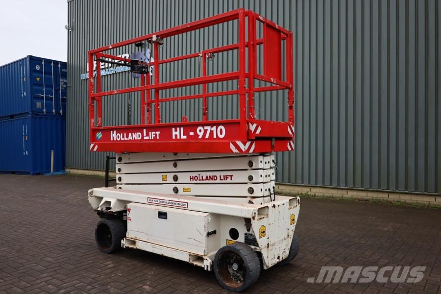 Holland Lift Ecostar HL-9710 Electric, 12m Working Height, 325k Nůžková zvedací plošina