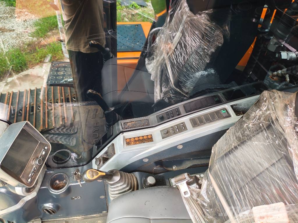 Hyundai R 305 Gravemaskiner på larvebånd