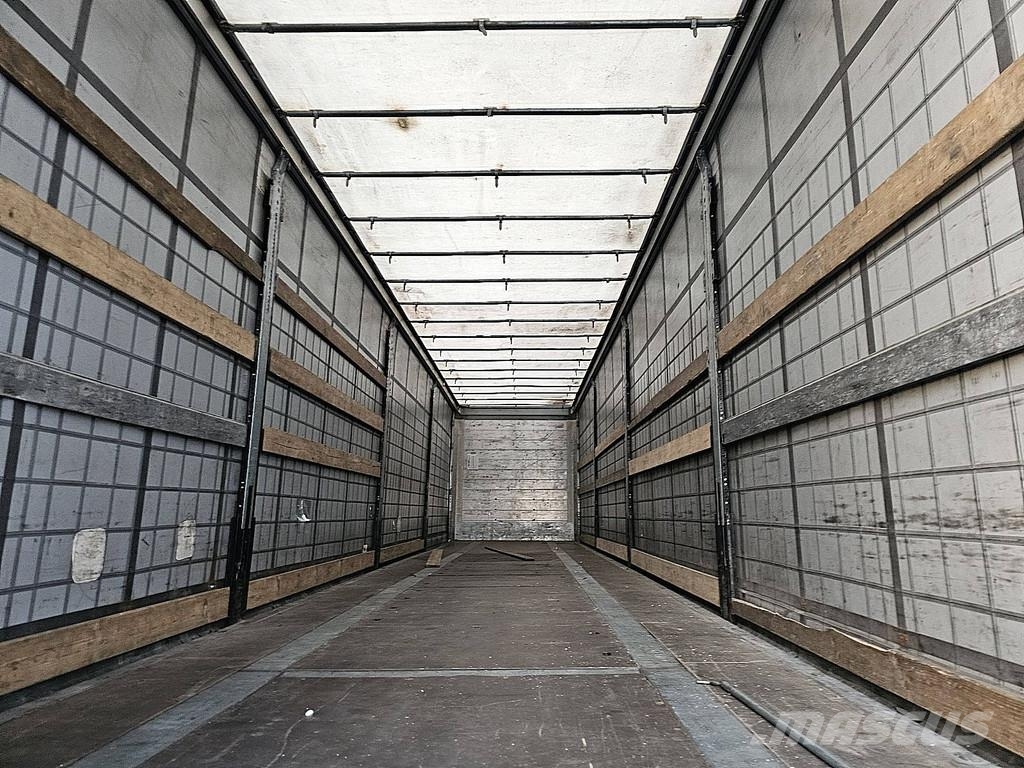Schmitz Cargobull SCB*S3T | 3 AXLES | SLIDING ROOF Curtainsider semi-trailers
