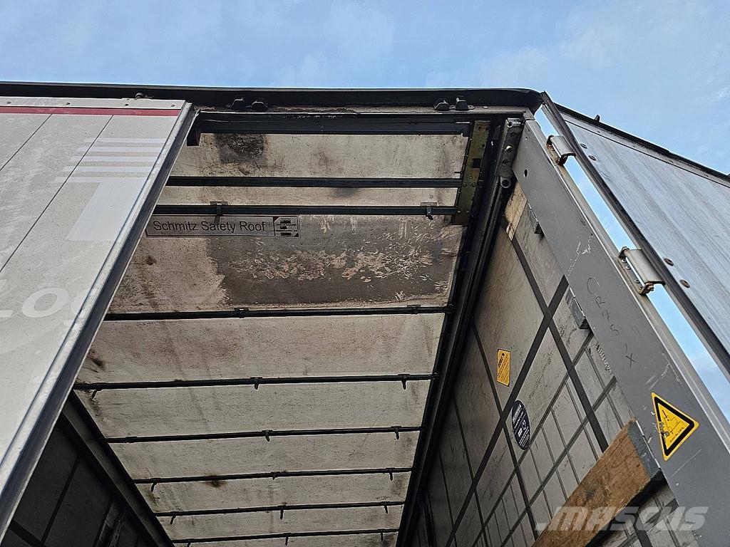 Schmitz Cargobull SCB*S3T | 3 AXLES | SLIDING ROOF Curtainsider semi-trailers