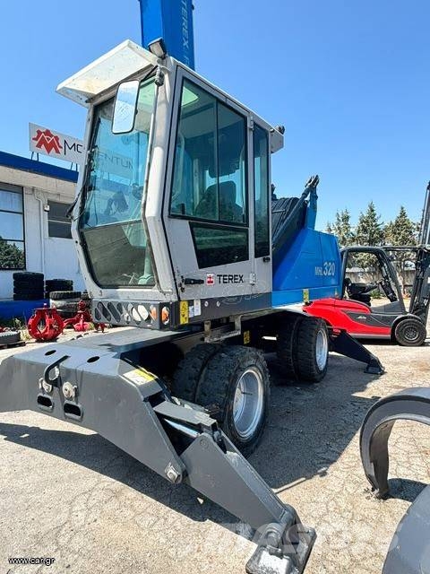 Fuchs MHL 320 Pelle à déchets