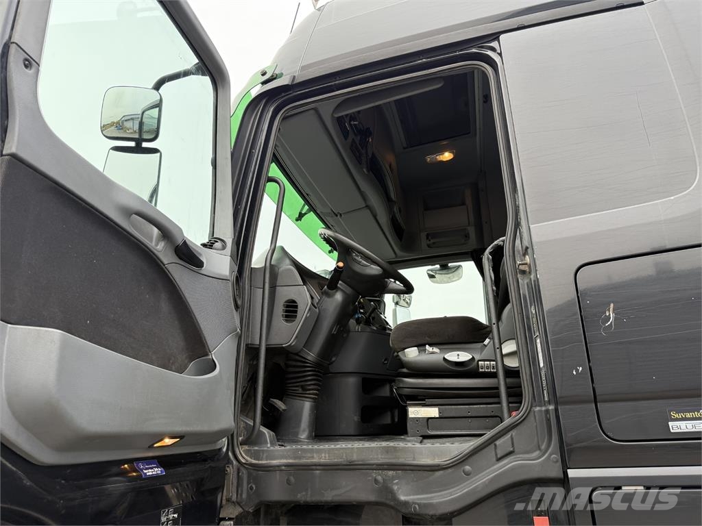 Mercedes-Benz Actros 3251 8X2 Kipper
