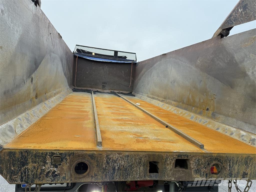 Mercedes-Benz Actros 3251 8X2 Kipper