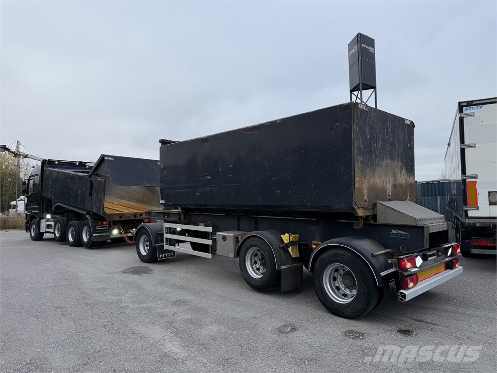 Mercedes-Benz Actros 3251 8X2 Kipper