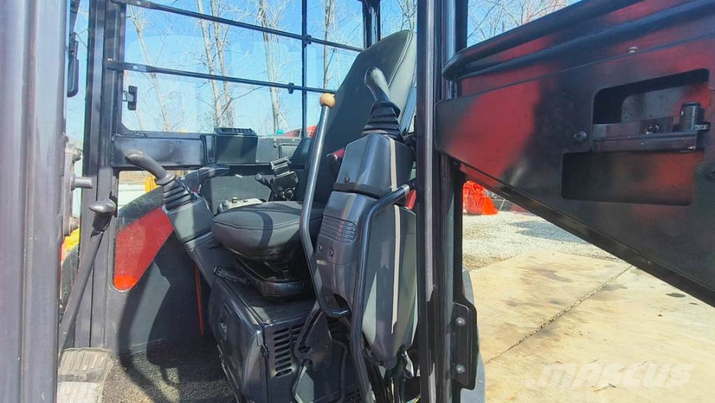 Yanmar Vio 80 Minikoparki