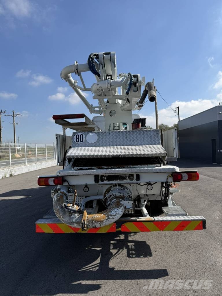 Mercedes-Benz AROCS 1835 Betonverteiler