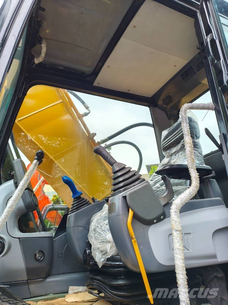CAT 320 D 履带挖掘机