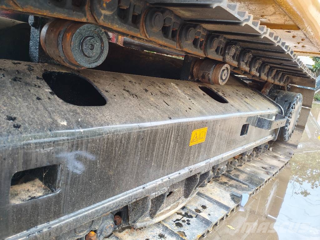 CAT 320 D 履带挖掘机