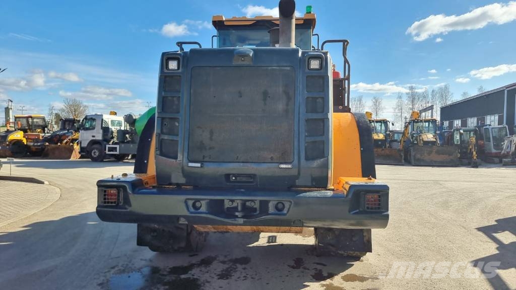 Hyundai HL960 HI-Tip لوادر بعجل