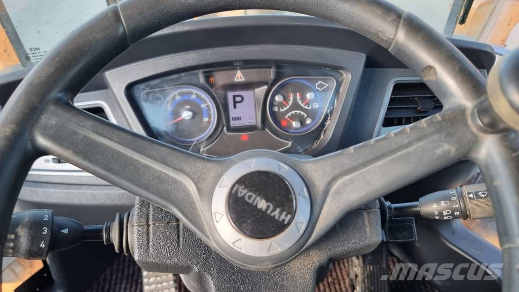 Hyundai HL960 HI-Tip لوادر بعجل