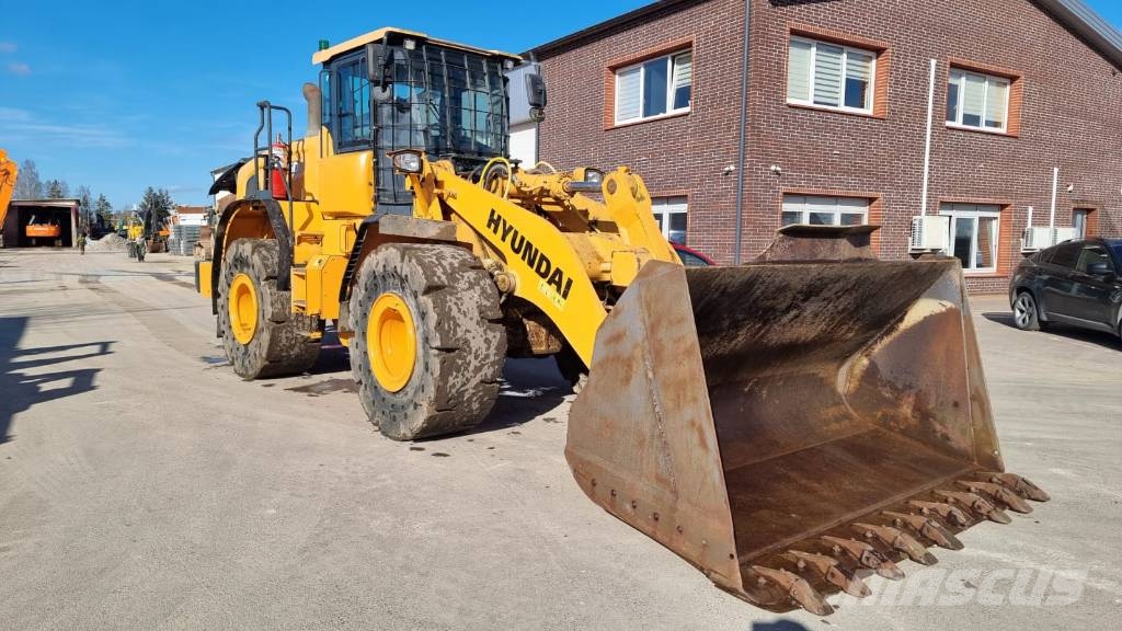 Hyundai HL960 HI-Tip لوادر بعجل