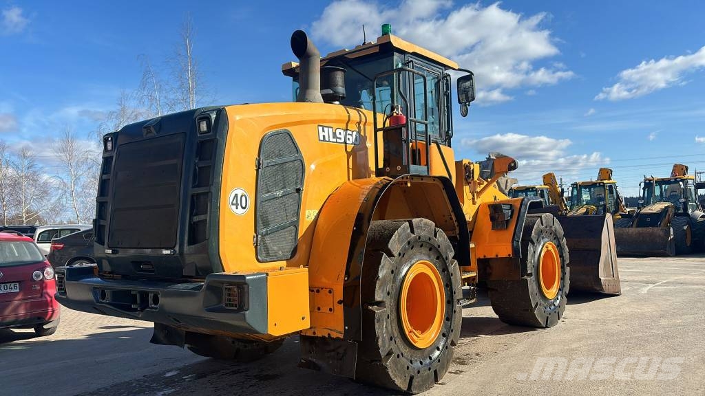 Hyundai HL960 HI-Tip لوادر بعجل
