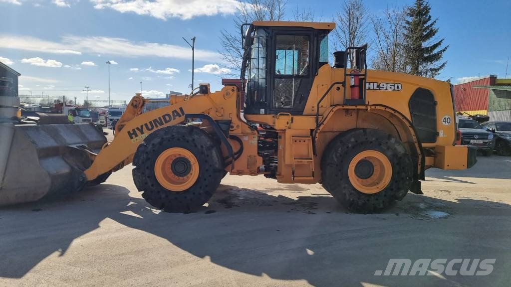 Hyundai HL960 HI-Tip لوادر بعجل