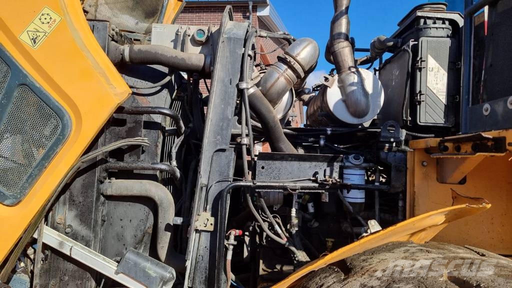 Hyundai HL960 HI-Tip لوادر بعجل