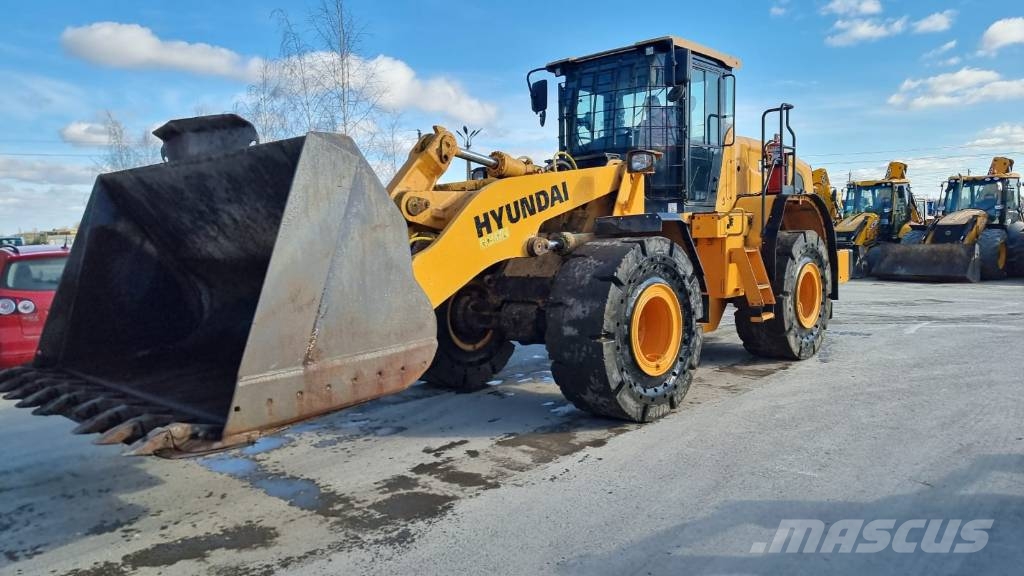 Hyundai HL960 HI-Tip لوادر بعجل