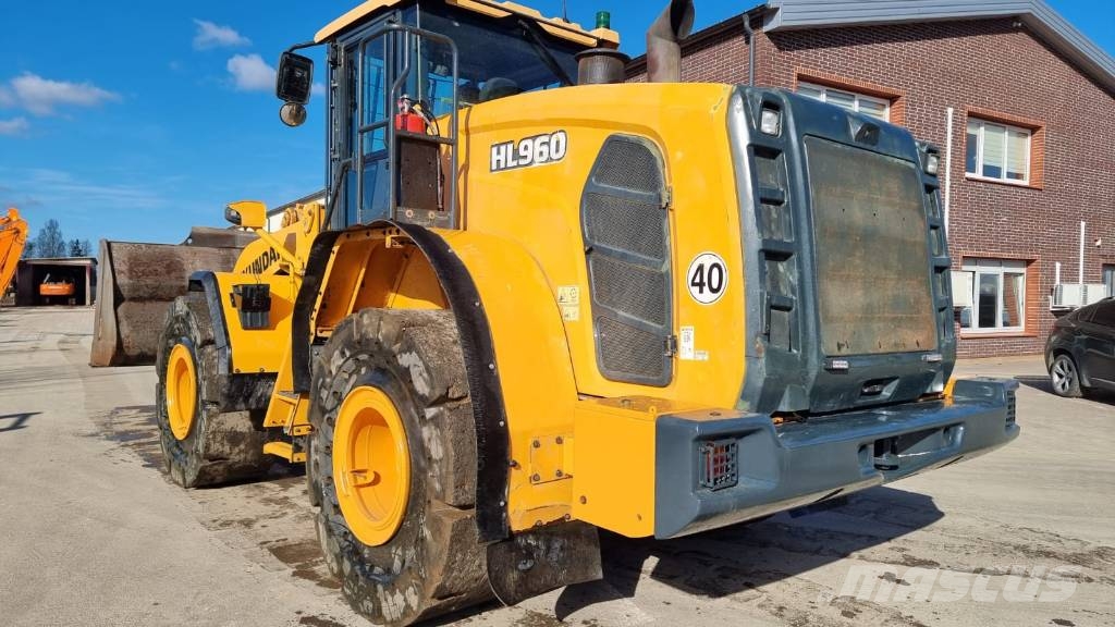 Hyundai HL960 HI-Tip لوادر بعجل