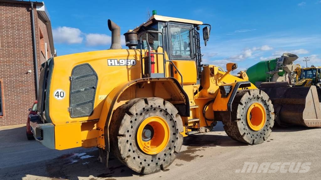 Hyundai HL960 HI-Tip لوادر بعجل