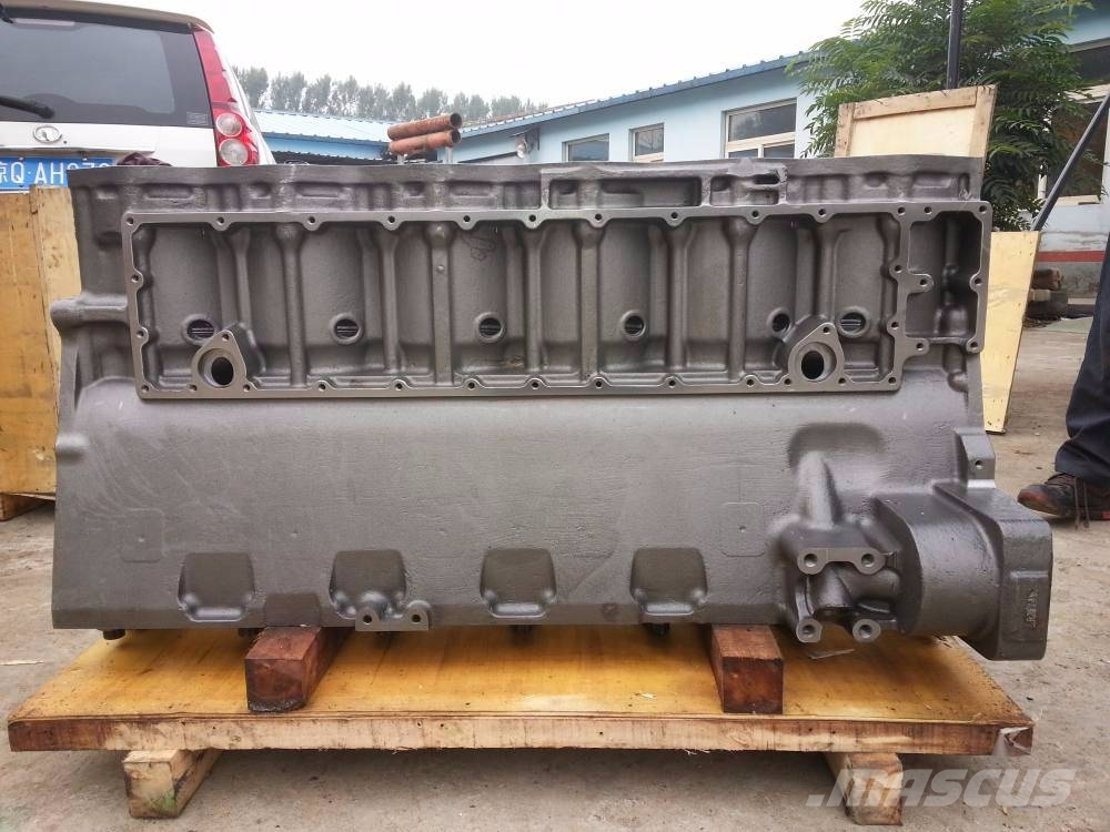 Komatsu PC200-7 6d102 engine block 6735-21-1010 엔진