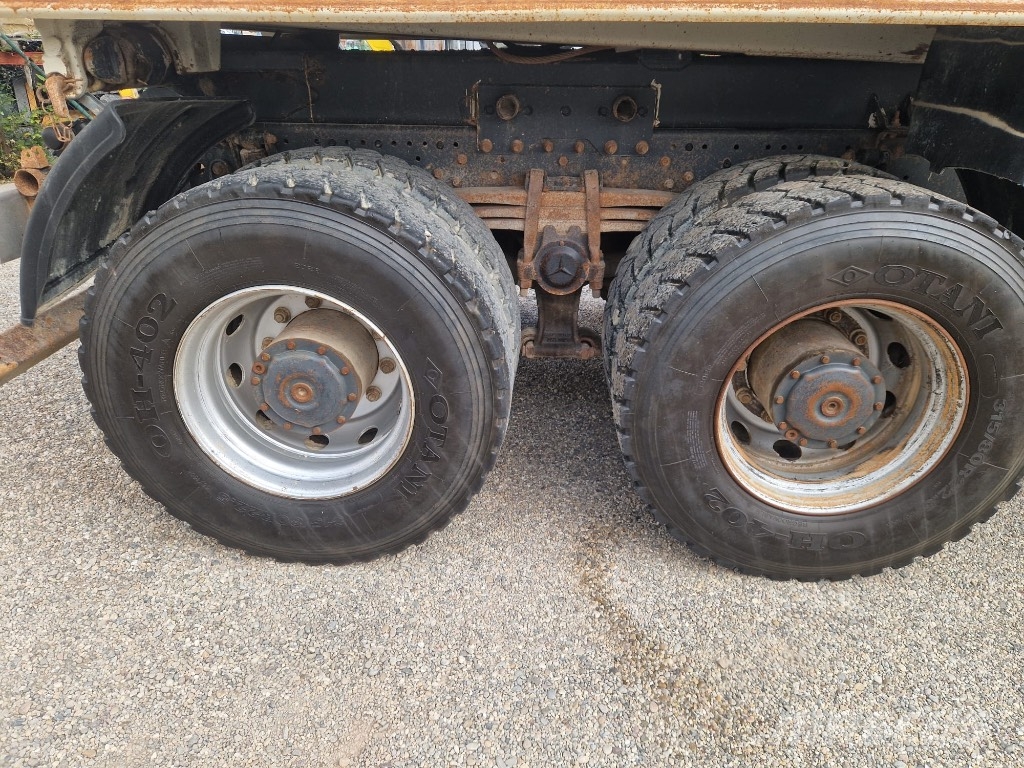 Mercedes-Benz Actros 3244 شاحنات قلابة