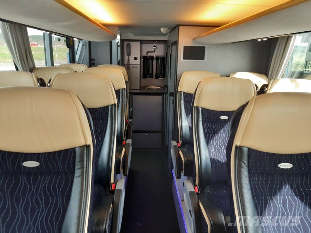 Neoplan Skyliner L ( 2074) 1 bus Dvospratni autobusi