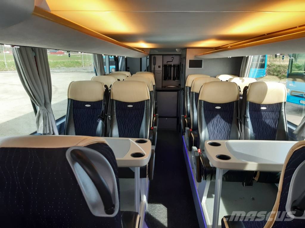 Neoplan Skyliner L ( 2074) 1 bus Dvospratni autobusi