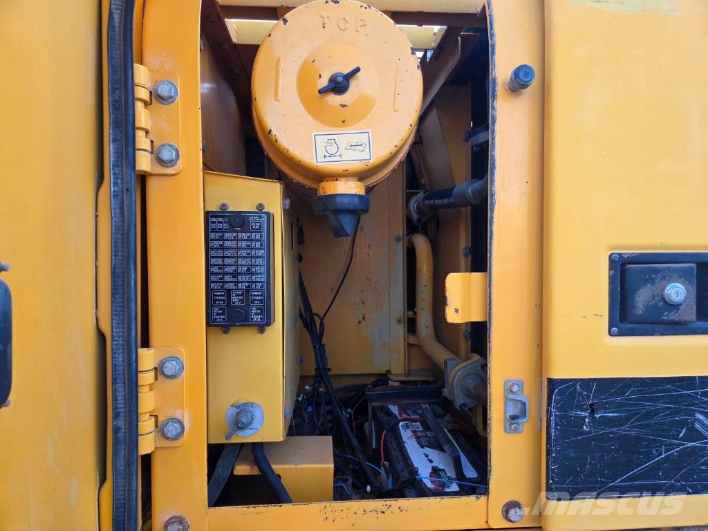 Hyundai Robex 210 LC-7 Vikšriniai ekskavatoriai