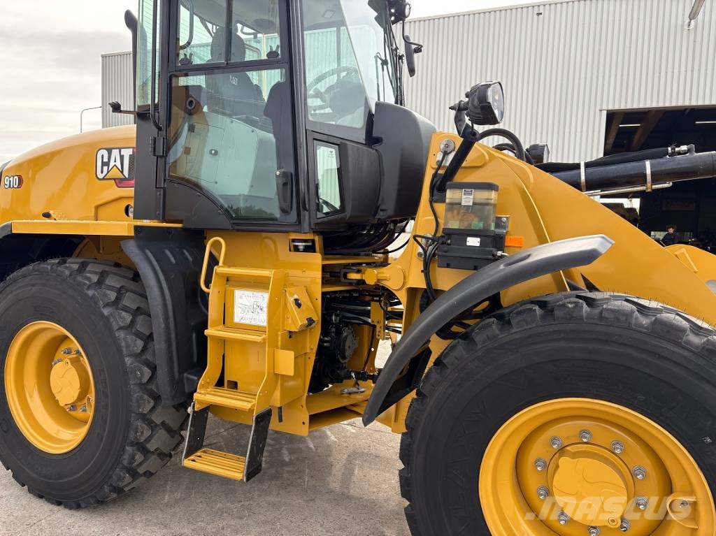 CAT 910 (QC + Palletforks optional) Carregadeiras de rodas