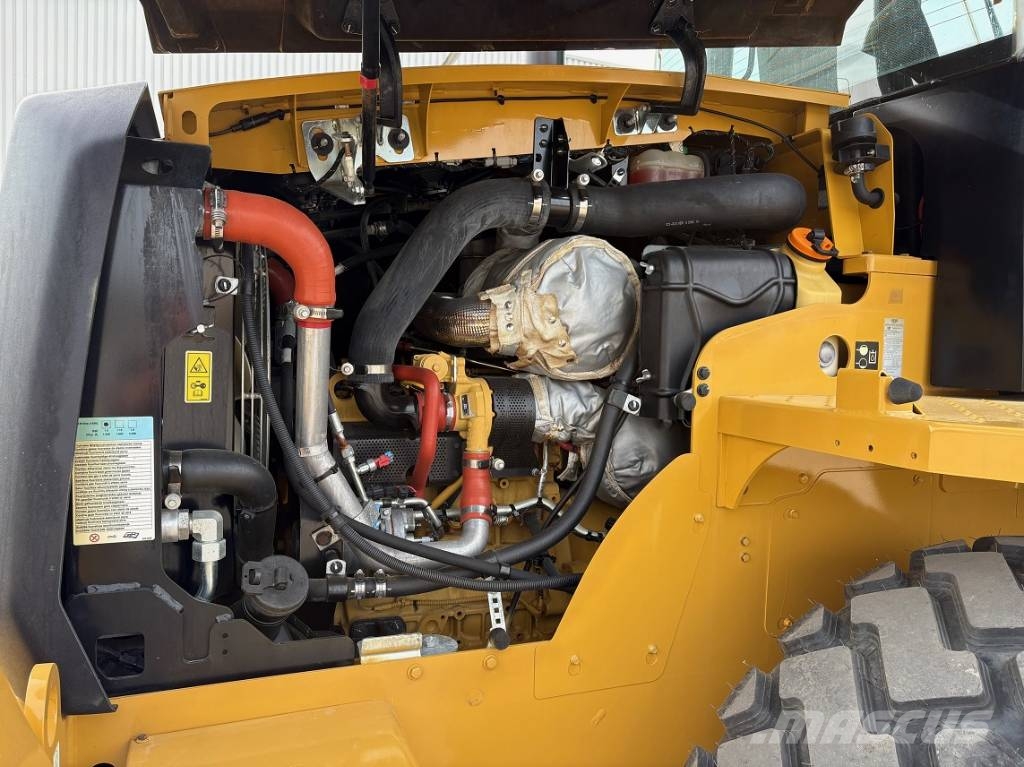 CAT 910 (QC + Palletforks optional) Carregadeiras de rodas