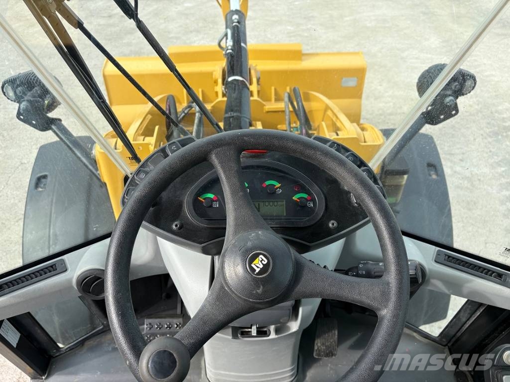 CAT 910 (QC + Palletforks optional) Carregadeiras de rodas
